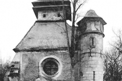 Vieille-eglise-en-hiver