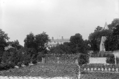 Chateau-et-Vieille-Eglise-Dormeuil