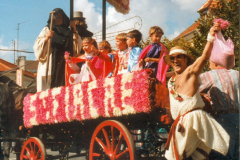 1985_FeteCarotte01